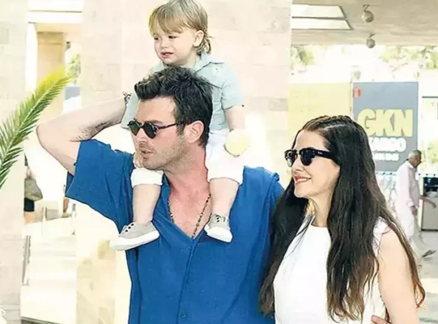 Kıvanç Tatlıtuğ, oğluyla güreştiği anları paylaştı
