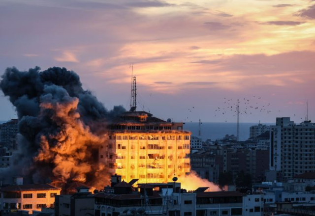 Üç büyük ülke İsrail'e Gazze operasyonlarını durdurma uyarısı yaptı