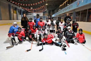 BUZ HOKEY TAKIMI (6)